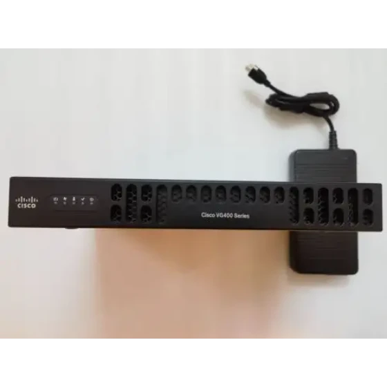 Gateway vocale analogico Cisco Vg400-8Fxs con alimentatore