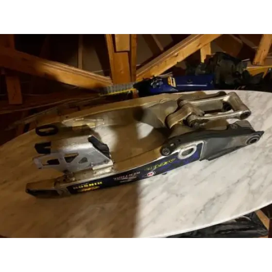 2003 Yamaha Yz250F Yz450F Yz250 Yz125 Wr450 Rear Swing Arm Suspension Swingarm