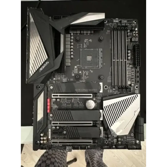 Placa Base Gigabyte X570 Aorus Master 6X Sata Iii Ddr4-3200 Pcie 4.0