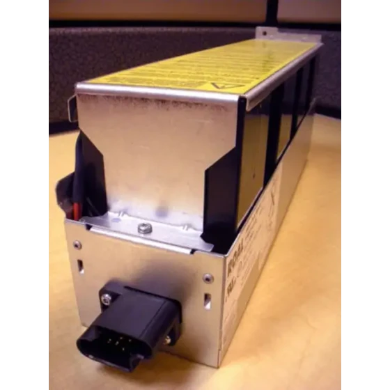 Ibm 97H7318 97H7320 Assemblea con 4 batterie di marca installate 1 anno