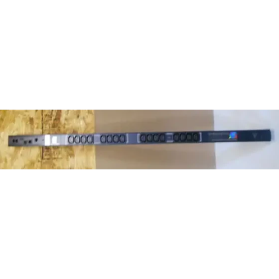 Cs-16V2-C20Mx-1 Server Technology 16 Outlet Master Rack Vertical Pdu 208V 20A