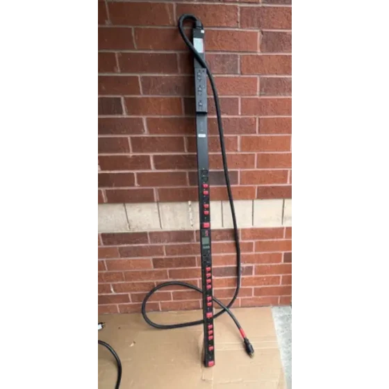 Nice Apc Ap8965X633 Rack Pdu 2G Switched Zerou 8.6Kw 208V (21) C13 (3) C19