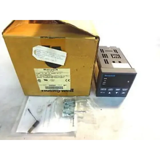 New Honeywell Udc3300 Dc330B-K0-000-20-0A0000-00-0 Temperature Controller