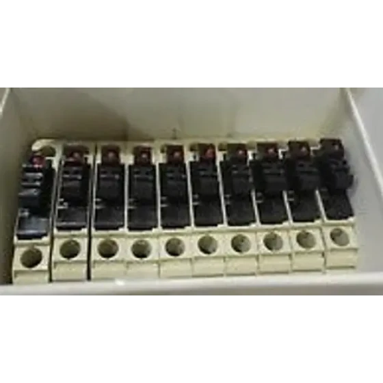 8Wa1011-1Sf13 - Bloque de terminales fusible de 6,3 A y 24 V --10/Bx--