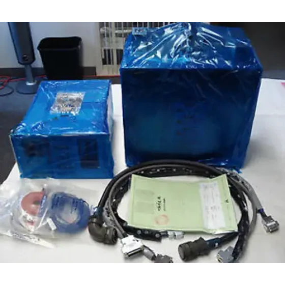 FUJIKIN WVG-SC-02Y1A2A-R-V-ZA WATER VAPOR GENERATOR W/CONTROL UNIT & CABLES