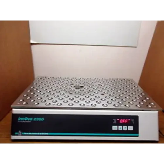 New Brunswick/Innova 2300 25-500 RPM Digital Bench-Top18 x 30 Platform Shaker