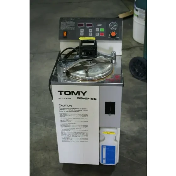 Tomy Ss-245E Autoclave à vapeur 120V 9 "Wide X 17" Deep