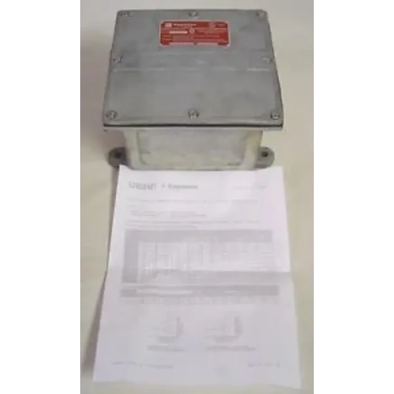 Appleton E24824 Electrical Junction Hazardous/Wet Location-Dust-Proof-Outlet