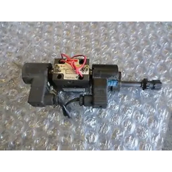 MAZAK QUICKTURN 15-N RACINE VÁLVULA DIRECCIONAL 0D4-DSHS-101SH-J13 ME3P-01-A-30B1