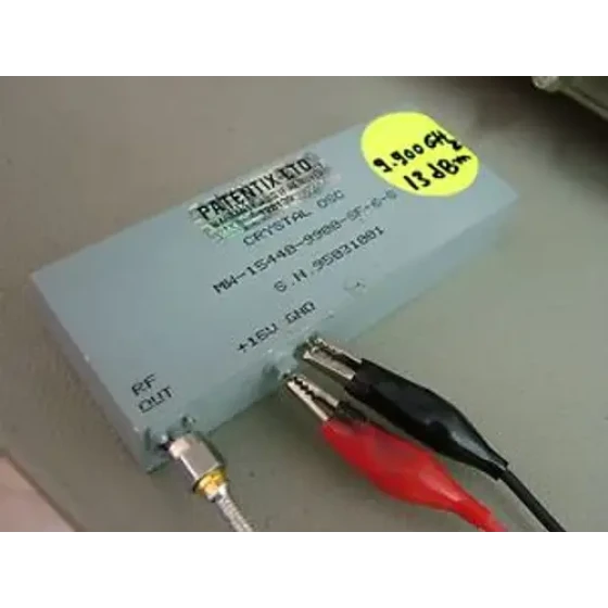 Quarzoszillator Signalquelle 9.9Ghz 13Dbm 15V Dro Mw-15440-9900-Sf-6-S
