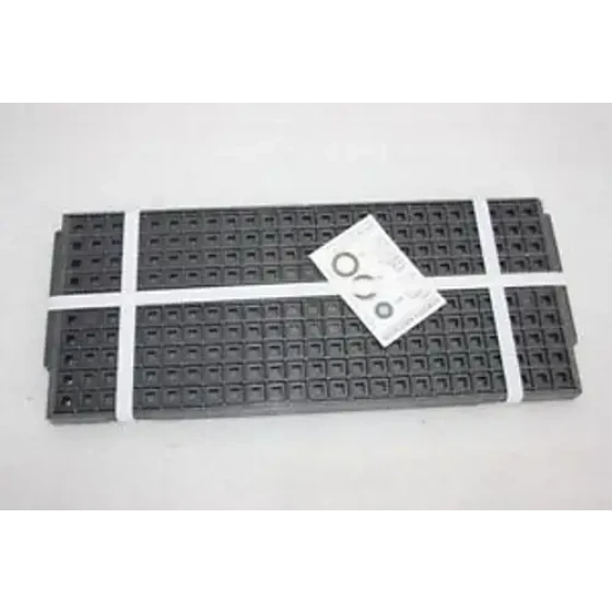 240 X Ics 700Mhz Crystal Oscillator-To-Differential Lvds Frequency Synthesizer