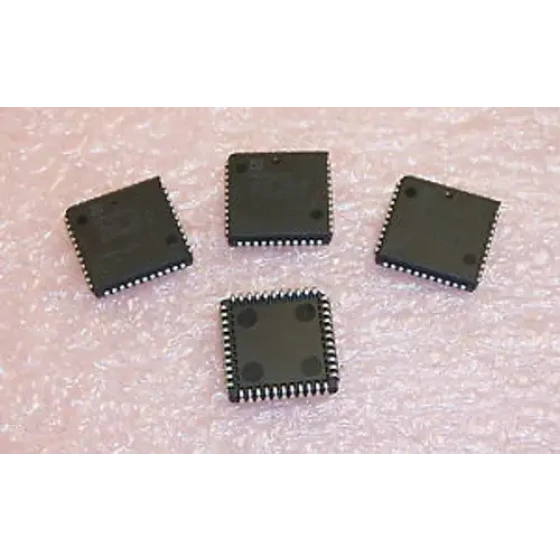 QTY (52) MACH210-15JC-18JI AMD 44 PIN PLCC CMOS PROGRAMMABLE LOGIC