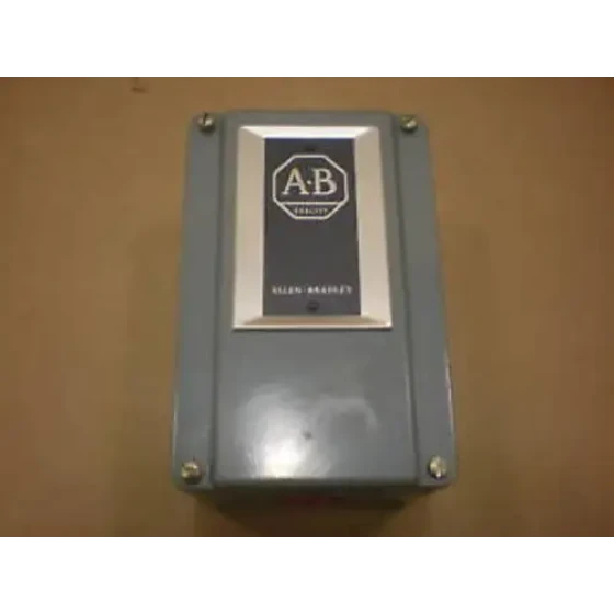 1 Allen Bradley 700-C204A1 Ac Relé 10A 600Vac