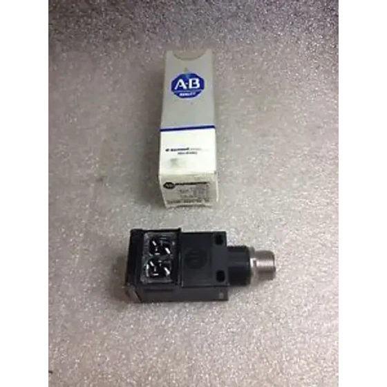 (I10-7) Allen-Bradley 42Gdp-9004-Qd Photoswitch