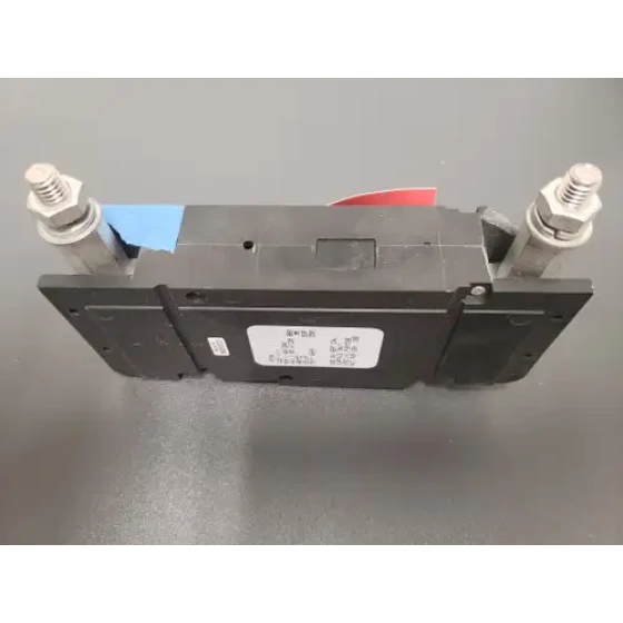 Interruptor automático Airpax nº Jle-1-1-53F-1-B4-200 Nsn: 5925-01-495-4663