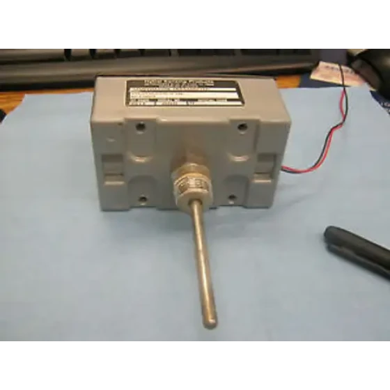 Hycal Sensing Products Modelo: Htp-Ut06-C03D-Ie-Cm Transmisor de Temperatura &Lt