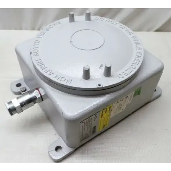 Caja de conexiones de aluminio Cortem Group Gub-02.