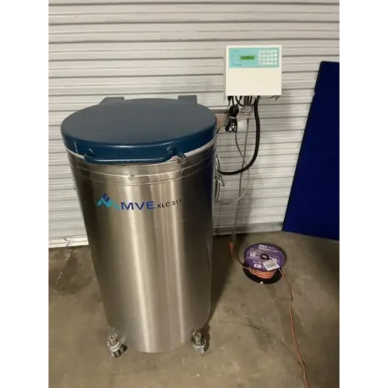 Mve Cryogenic Liquid Nitrogen Tank Xlc-511F/Xlc-511 W/Tec 2000 Monitor & 5 Racks