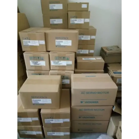 In Yaskawa Servomotor Sgmas-01Aca61-Y2