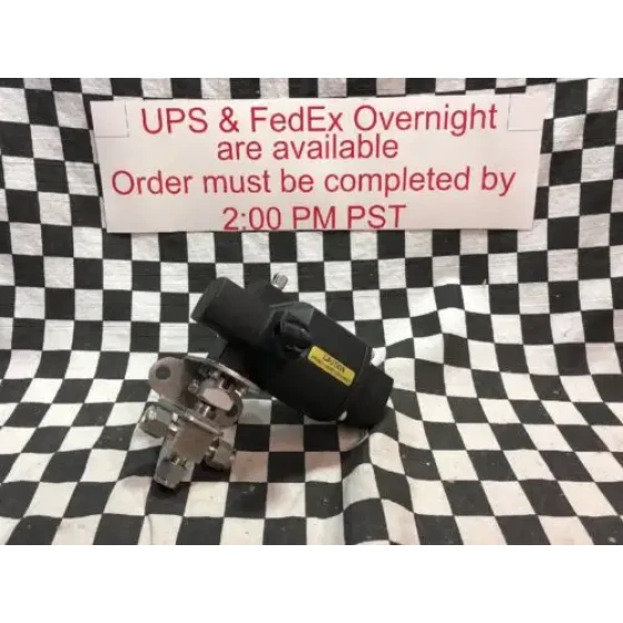 Válvula de bola Swagelok de 3 vías 1/4" Ss-42Xs4-51S Ss42Xs451S Excel Condition