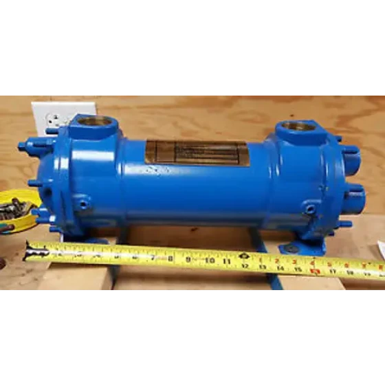 ITT 5-145-05-014-017 Wärmetauscher 5 Durchm. 2 Durchgang 14 Rohrlänge ~