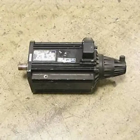 INDRAMAT SERVO MOTOR 2AD100B-B050B1-AS01