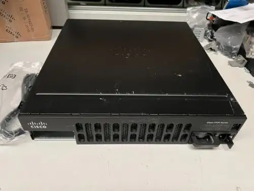 Cisco Isr4451-X-Sec/K9 + Hsec + Security License Isr4451-X/K9 Isr4451-Sec/K9