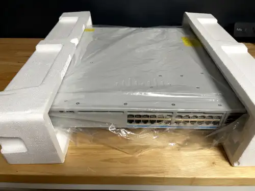 Cisco C9300L-24T-4X-A 24-Port 1G Copper 4X10G/1G Sfp+ Uplinks Network Advantag