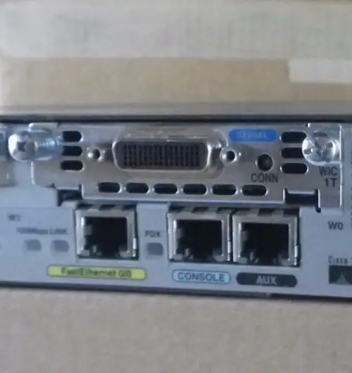 Cisco 2610Xm Router Aim-Atm 2X Wic-1T 2600 12.4 Ios 32F/128D 1-Yr