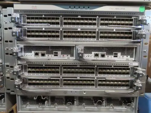 Cisco Mds 9706 Chassis + Ds-X9648-1536K9 + Ds-X97-Sf1-K9 + Ds-Cac97-3Kw + Fan