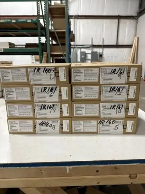 New Cisco Ip Phone Cp-8811-K9 Lot Of 8