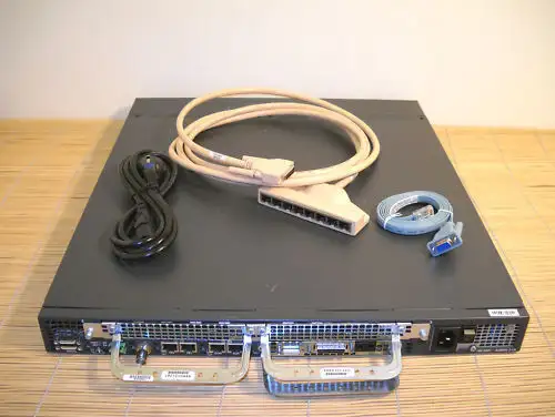 Cisco As5350Xm 5350 As535Xm-8E1-210-V 8X Pri E1 210 porte Voip + cavo E1 ottale...
