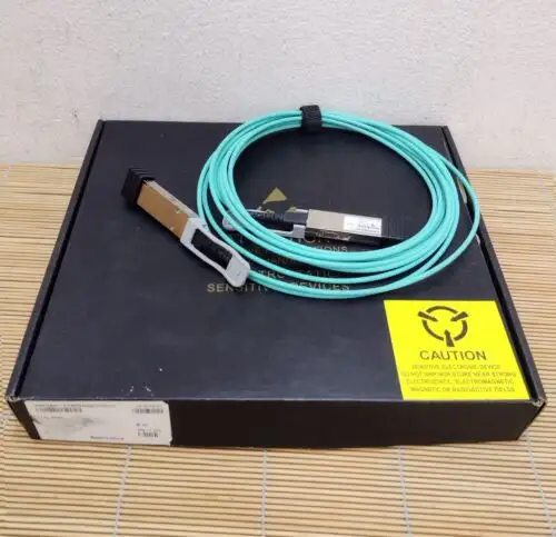 Cisco Qsfp-100G-Aoc5M 100Gbase Qsfp 5M Active Optical Cable V01 -