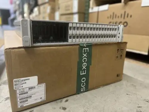 Smartnet Eligible Cisco Ucs C240 M5 2P Intel 6132 14C 64Gb Ram 4X300Gb Hdd