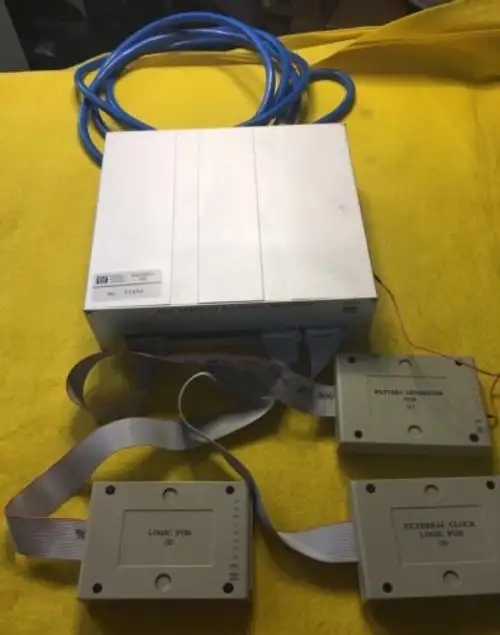 Link Computer Graphics Clk-32X00 32 Ch Logic Analyzer 32200P W/ Logic Pods