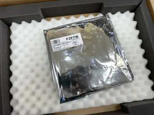 New Dell Inspiron 15 3576 3476 Motherboard F2P7W 0F2P7W I7-8550U Radeon 520 2Gb