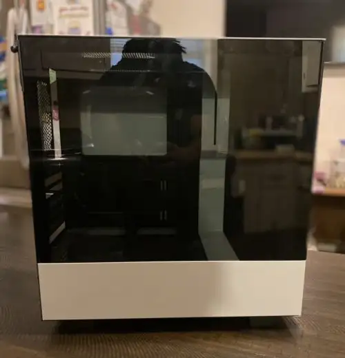 Nzxt H510 Elite (White) And Nzxt Kraken Z63 280M Aio W/Lcd Display