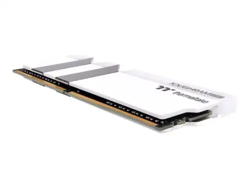 Thermaltake Toughram Rgb Ddr4 Kit 16 Gb: 2 X 8 Gb Dimm R022D408Gx2-4400C19A