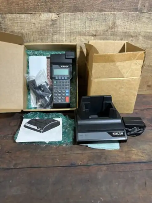 Percon Pt 2000 40-000-00 Scanner Hand Held Terminal Top Gun + Dock Charger