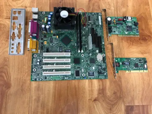 Intel Motherboard Ca810E Sk370 1.4Ghz 512 Memory +Extra Aa A01986-309