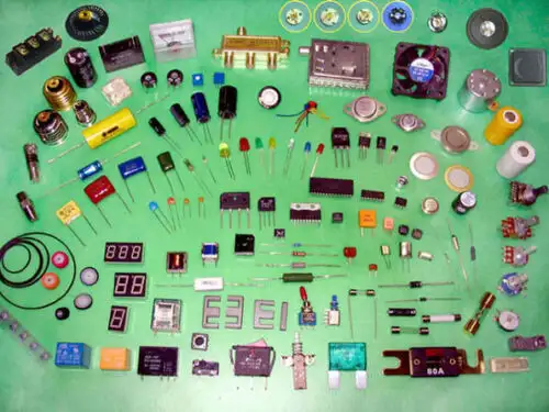 P4003 Intel / Made In The Philipines 76Dc Ic'S Plastic Package & Un