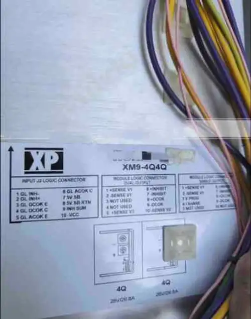 Xm9-4Q4Q