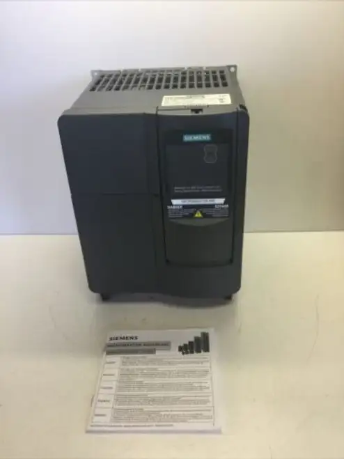 New Siemens 6Se6440-2Ue27-5Ca1 Micromaster 440 Inverter Drive. (16L-1)