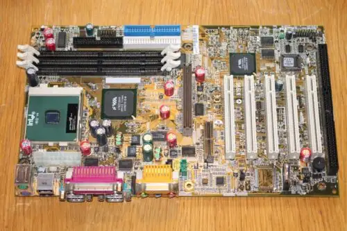 So 370 Msi Ms-6309 Isa/Pci Motherboard Bundle - Pentium 3 667Mhz 133Fsb Win98/Dos-
