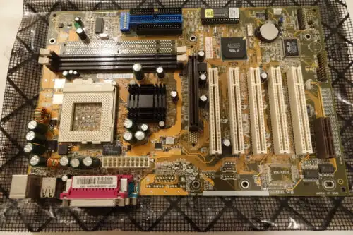 Vintage Asus Cuv4X-C Rev. 1.02 Socket 370 Motherboard W/ I/O Shield Works Nicely