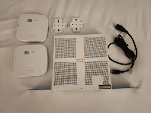 Aruba Instant On 1930 8 Port Poe Switch Jl681Au And (2) Apin0303 Access Points