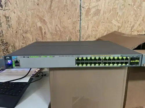 Hp Procurve J9727A - 2920-24G - 24 Port Poe Gigabit Switch With J9732A J9733A