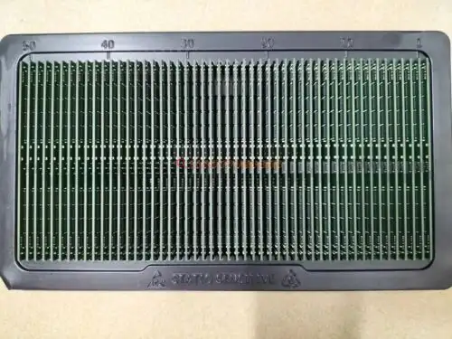 One Sk Hynix Ddr4 32G 2Rx8 Pc4-2933Y-Ee1-11 Hmaa4Gu7Ajr8N-Wm Server Memory