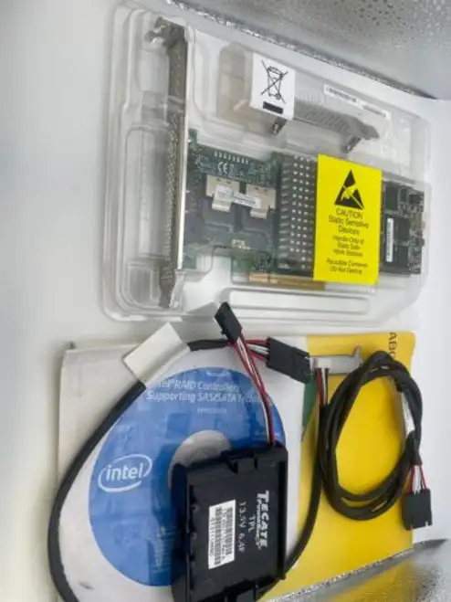 Intel Rs25Ab080 Raid Controller Sas/Sata Pcie X8 Md2 1Gb. Retail Box