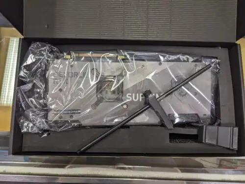 Msi Rtx 3090 Suprim X 24Gb Gddr6X With Card Brace And Rx-7900 Xtx Box.